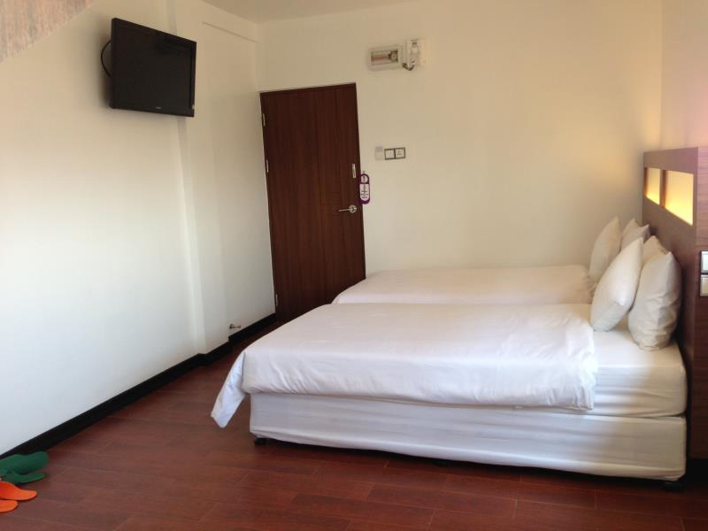 Clover City Center Hotel Янгон Экстерьер фото