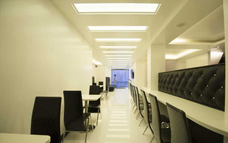 Clover City Center Hotel Янгон Экстерьер фото