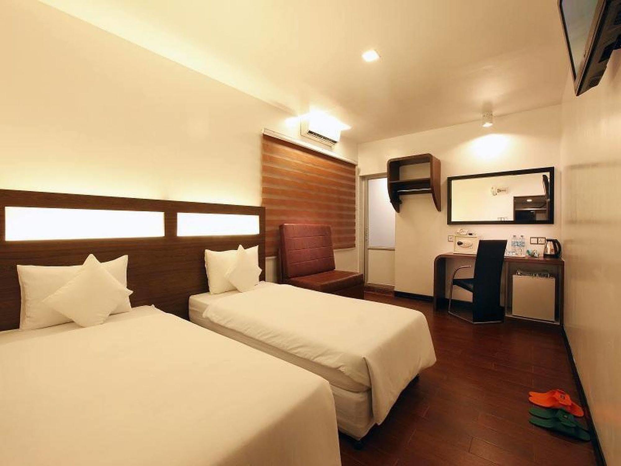 Clover City Center Hotel Янгон Экстерьер фото