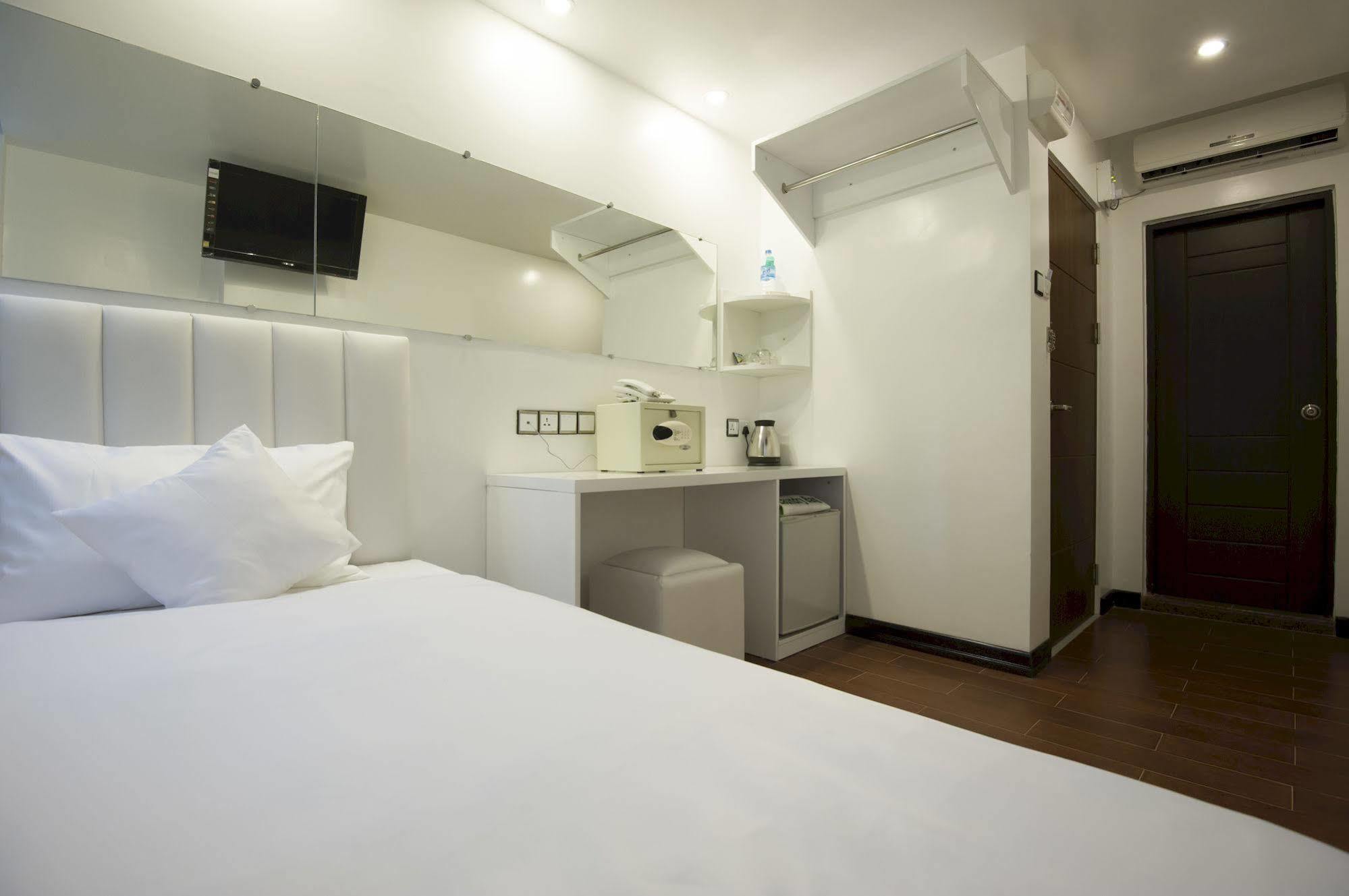 Clover City Center Hotel Янгон Экстерьер фото