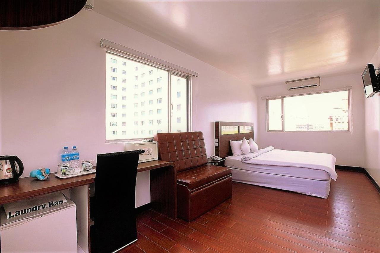 Clover City Center Hotel Янгон Экстерьер фото