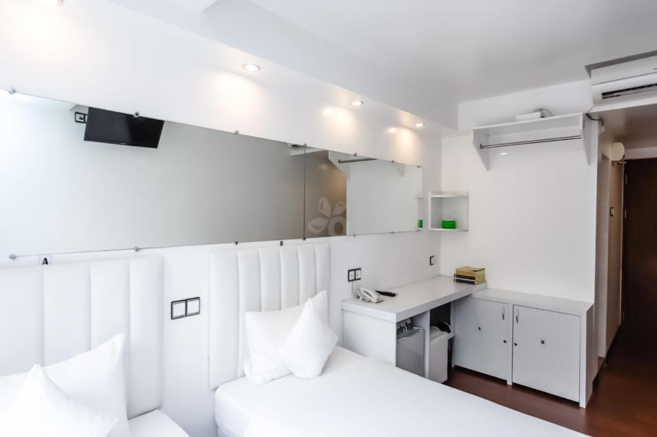Clover City Center Hotel Янгон Экстерьер фото